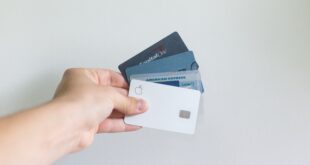 Choose the right credit card to improve your credit score
