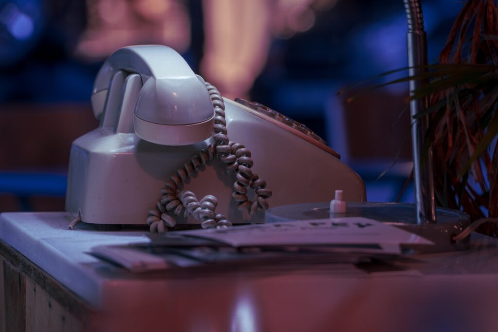 Differences Between Landline, VoIP, and Cell Phone Calls
