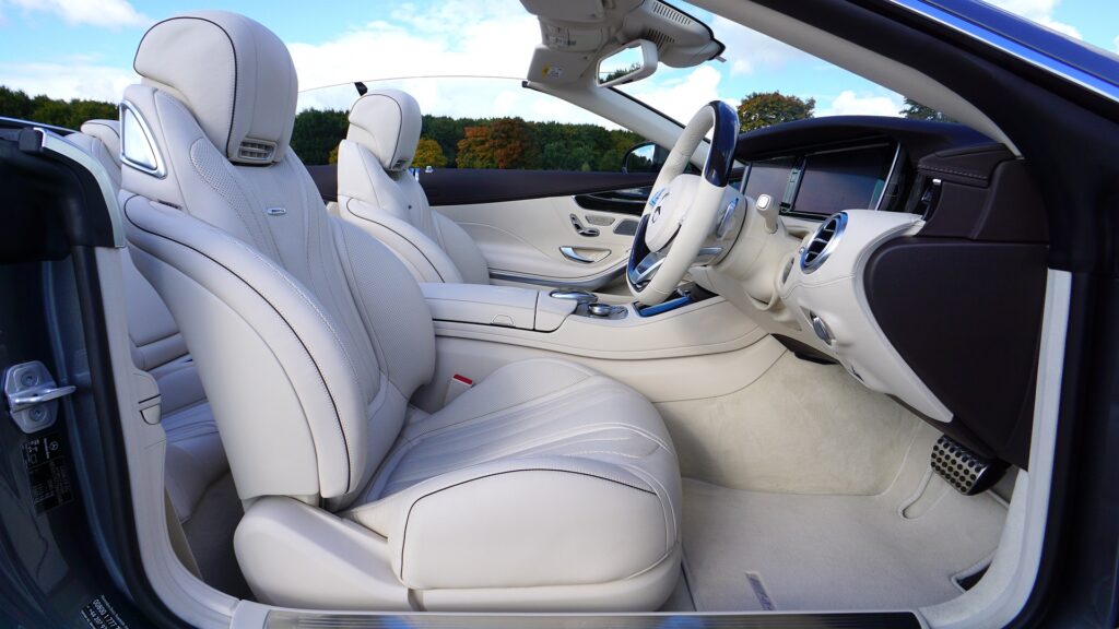 How to Choose the Right Luxury Car